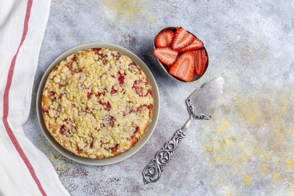 dessert-crumble-fraise-vue-du-dessus